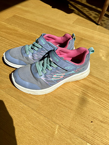 Skechers tossud s.34 (21.5 cm) (2 foto / 2)