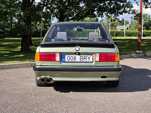 BMW E30 318i 125кВт (4 фото из 11)