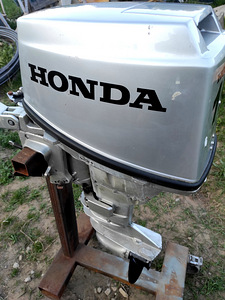 Honda BF15 15hj 4takti paadimootor, elektristarter (1 foto / 4)