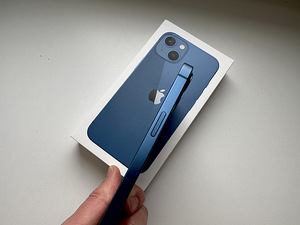 iPhone 13 128GB Blue (2 foto / 4)