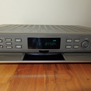 MARANTZ - SR 1041 Приемник (3 фото из 4)