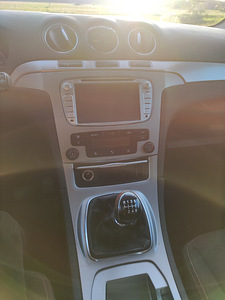 Ford galaxy (8 фото из 8)