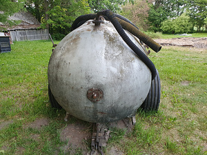Müüa ratastel mahuti (2 foto / 3)