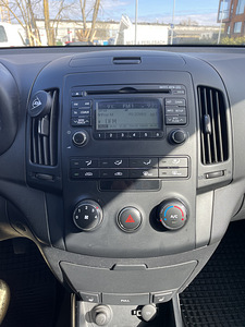 Hyundai i30 1.4 80kW 2008 (13 foto / 14)