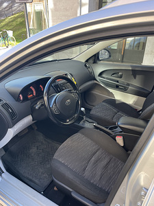 Kia ceed 1.6 93kW автомат (8 фото из 10)