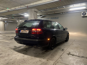 Volvo V40 1.9 Turbo 147kw (2 foto / 6)