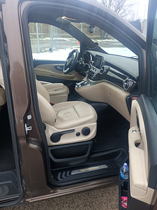 Mercedes Benz V250 4MATIC Avantgarde (8 foto / 15)