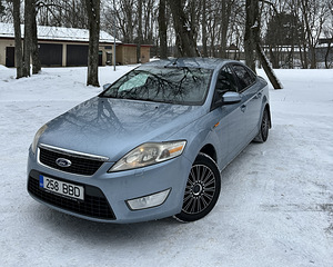 Ford Mondeo (1 фото из 8)