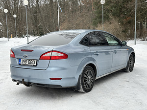 Ford Mondeo (4 фото из 8)
