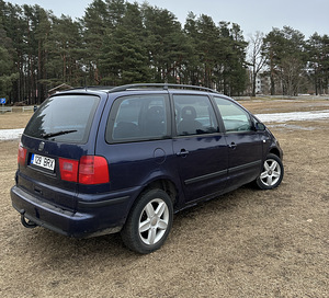 Seat Alhambra (3 foto / 11)