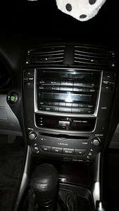 Lexus is220d (3 фото из 9)