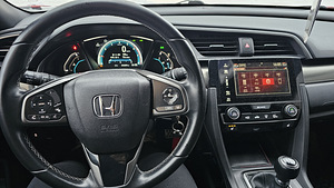 Honda Civic (3 foto / 12)