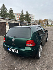VOLKSWAGEN GOLF (4 foto / 8)