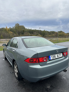 HONDA ACCORD (6 foto / 7)