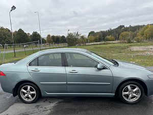 Honda accord (3 foto / 10)