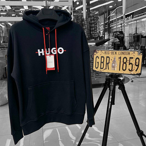 Hugo Bossi pusa (2 foto / 2)