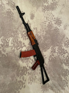Cyma ak74 (1 foto / 2)