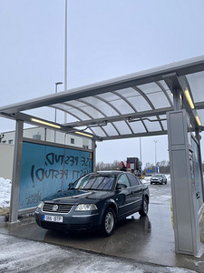 Volkswagen Passat 1.9d 96kw (1 foto / 10)