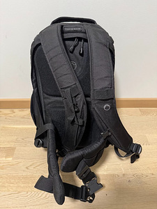 Lowepro 400 AW fotokott (2 foto / 3)