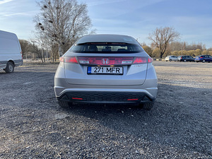 Honda Civic (4 foto / 7)