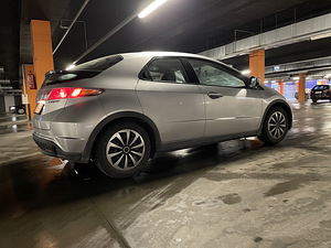 Honda Civic (7 foto / 7)