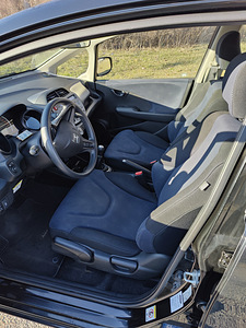 Honda Jazz Comfort 1.3 73kW (9 foto / 14)