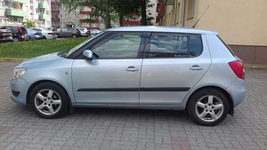 Skoda Fabia (6 foto / 6)