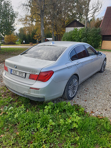 BMW 730 180kw (2 foto / 8)