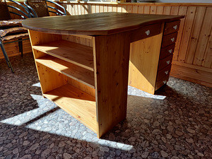 Kirjutuslaud kahele lapsele (2 foto / 6)