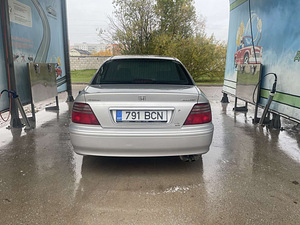 Honda Accord (3 foto / 6)