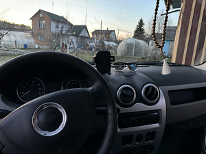 Dacia Logan 7 passager 1.6D (6 foto / 11)