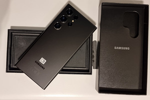 Samsung Galaxy S23 Ultra 256GB (2 foto / 3)