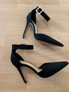 Новые модные туфли (3 фото из 3)
