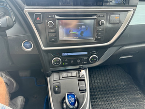 Toyota Auris 2014 LPG/Hybrid (11 foto / 13)