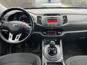 Продам Kia Sportage 2013 , бензин (2 фото из 7)