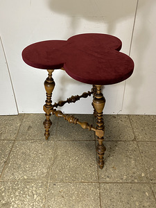Antiikne väiksem laud (3 foto / 6)
