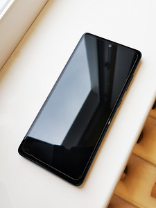 Samsung Galaxy S20 FE 128GB (2 foto / 3)