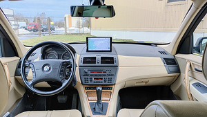 BMW X3 3.0 X-Drive 150kW (10 foto / 15)