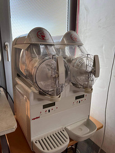 Pehmejäätisemasin MINIGEL 2 (2 foto / 2)
