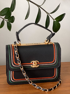 Louis vuitton, Chanel (3 фото из 7)