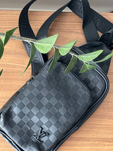 Louis vuitton, Chanel (7 фото из 7)