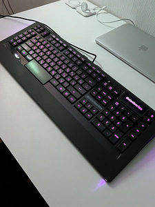 Steelseries Apex mänguklaviatuur (1 foto / 5)