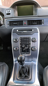 Volvo V70 Ocean Race D5 158kW (7 фото из 15)