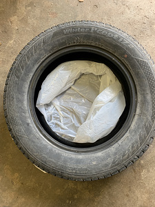 Hankook 215/65 R17 lamellrehvid (2 foto / 4)