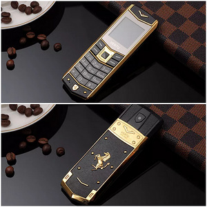 Vertu Luxury Black (1 foto / 1)