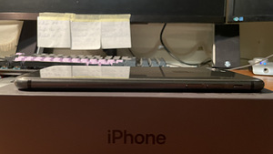 iPhone 8 pluss 64gb battery health 87% (6 foto / 9)