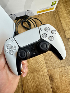Sony Play Station 5 Disc version (3 foto / 6)