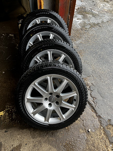 М: диски audi original 17* с шипами Yokohama. (1 фото из 2)