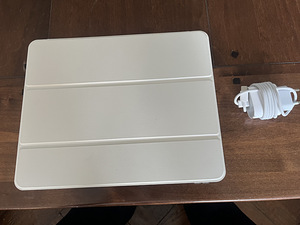 Apple iPad Pro 12.9 6-gen M2 128GB WIFI Space Gray uueväärne (3 foto / 4)