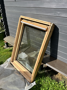 Kasutatud katuseaken Velux